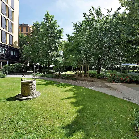 Mercure Centro Hotell 4*