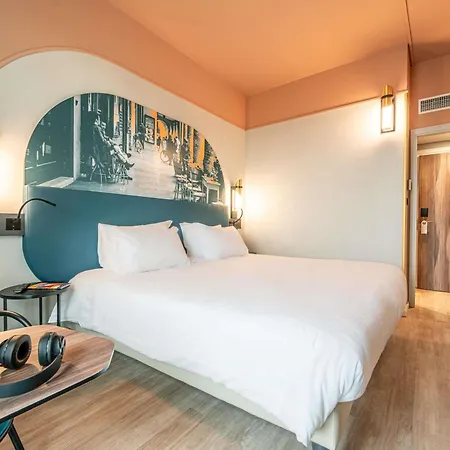 מלון Mercure Centro 4*