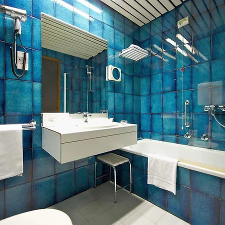 מלון Mercure Centro 4*