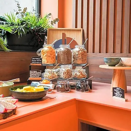 머큐어 센트로 4* 볼로냐