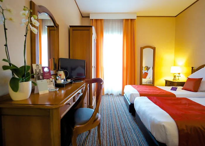 Mercure Centro Hotell 4*