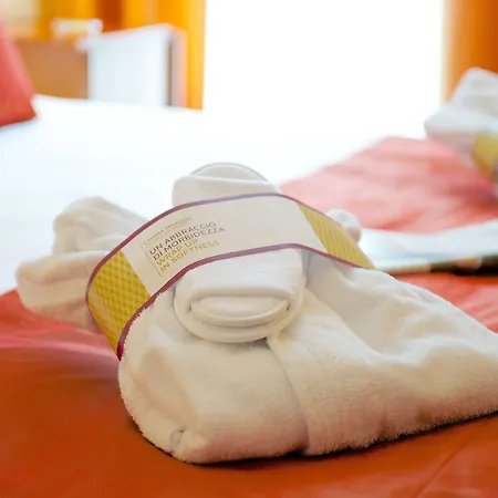 머큐어 센트로 4* 볼로냐